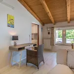 In With Terrace, Air Conditioning, Wifi, Washing Machine Poreč
