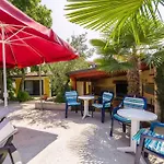 In With Terrace, Air Conditioning, Wifi, Washing Machine Apartmán