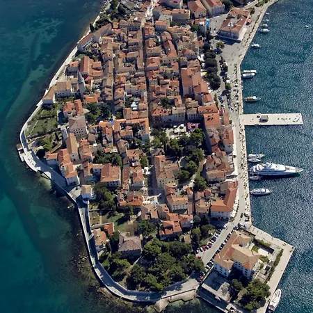 Apartmán In With Terrace, Air Conditioning, Wifi, Washing Machine Poreč