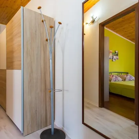 In With Terrace, Air Conditioning, Wifi, Washing Machine Διαμέρισμα *