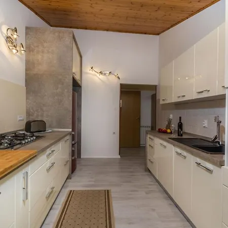 In With Terrace, Air Conditioning, Wifi, Washing Machine Διαμέρισμα *